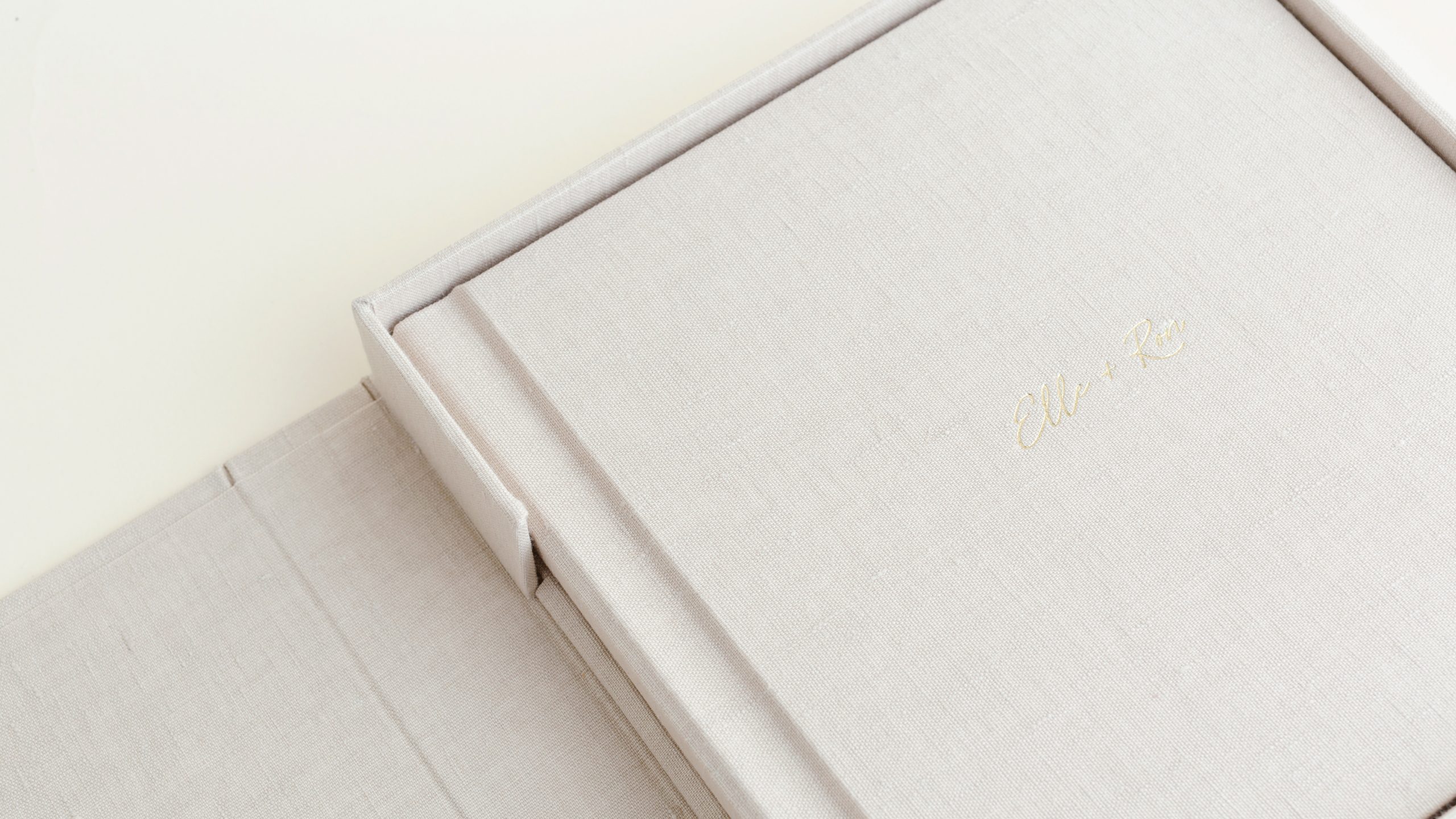 RedTree Albums Fabric Album Box in Summer Luxe Linen