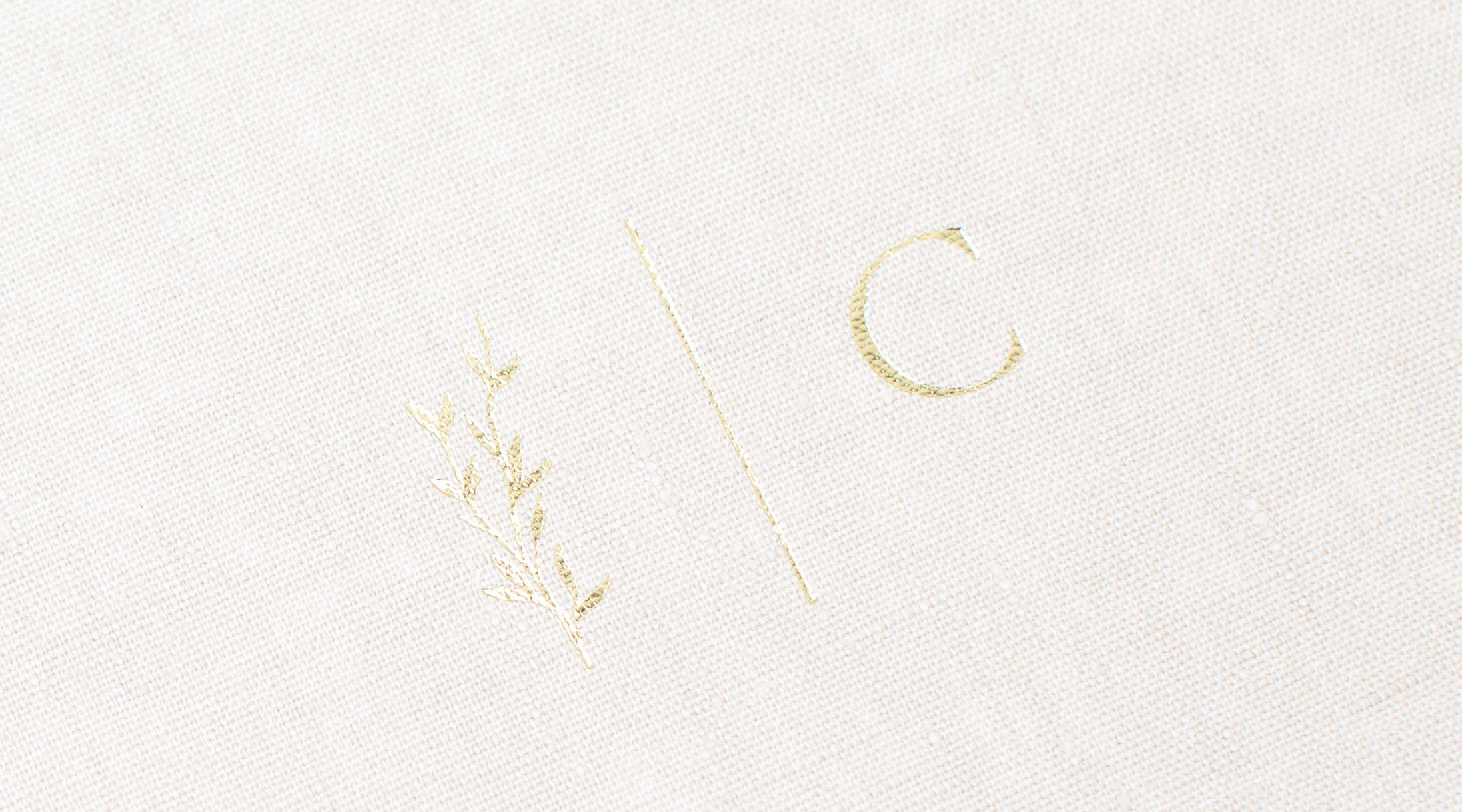 RedTree Albums Luxe Linen cover